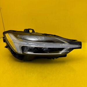 Reflektor Lampa Prawa Volvo XC60 II 2017- Mid Led 31420412