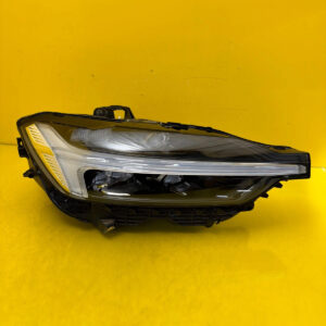 Reflektor Lampa Prawa Volvo XC60 II Lift Mid Led 32396574