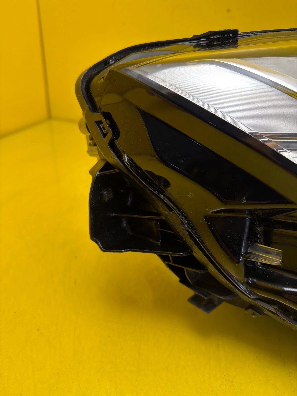 Reflektor Lampa Prawa Przednia Volvo V90 S90 LED 32228677 Autolamps 7 Reflektor Lampa Prawa Przednia Volvo V90 S90 LED 32228677