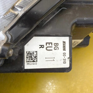 Reflektor Lampa Prawa Przednia Toyota Yaris Cross Soczewka Led 0D-310