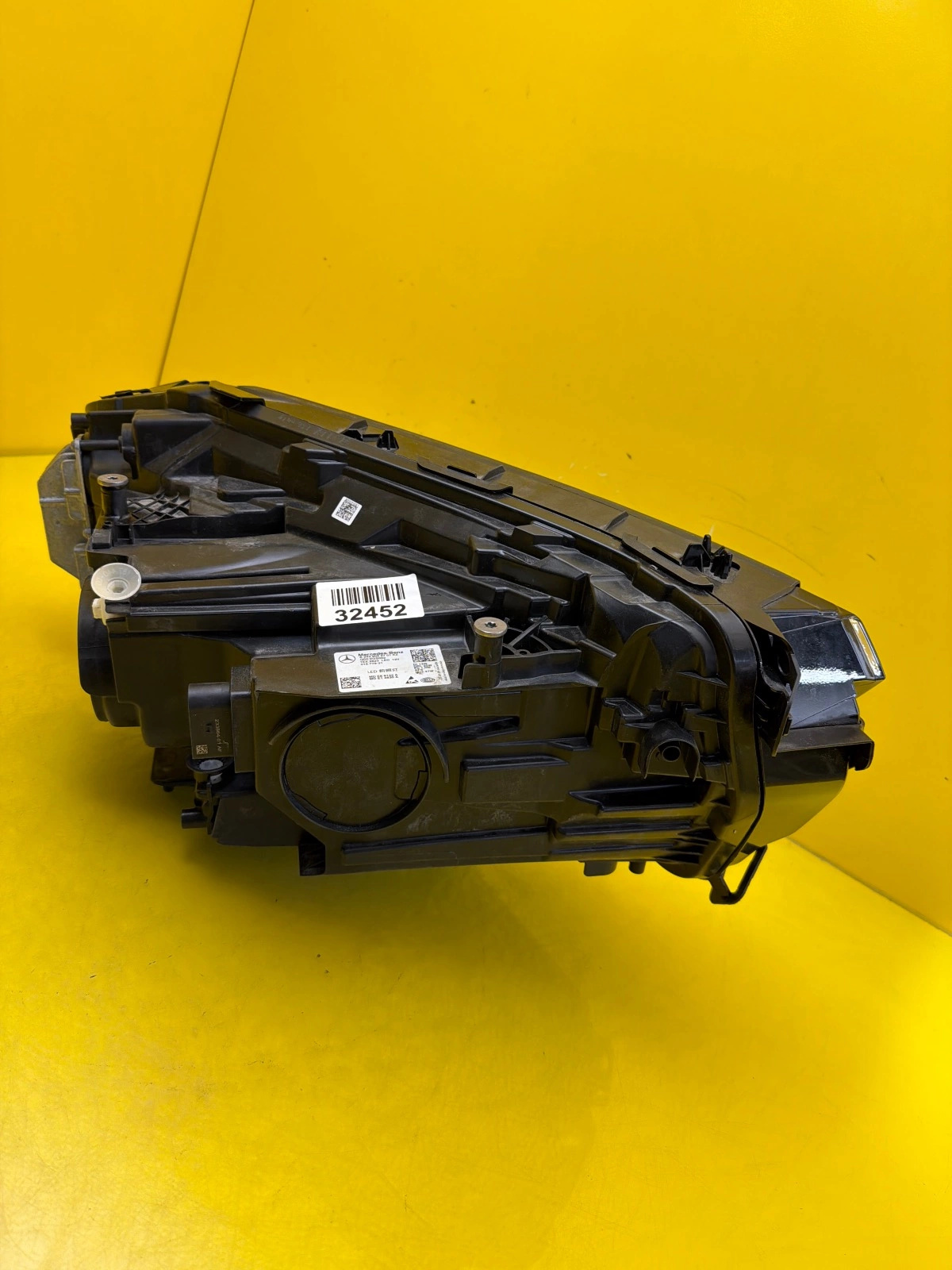 Reflektor Lampa Lewa Mercedes EQA EQB W243 Full Led High Performance A2439062701 Autolamps 3 Reflektor Lampa Lewa Mercedes EQA EQB W243 Full Led High Performance A2439062701