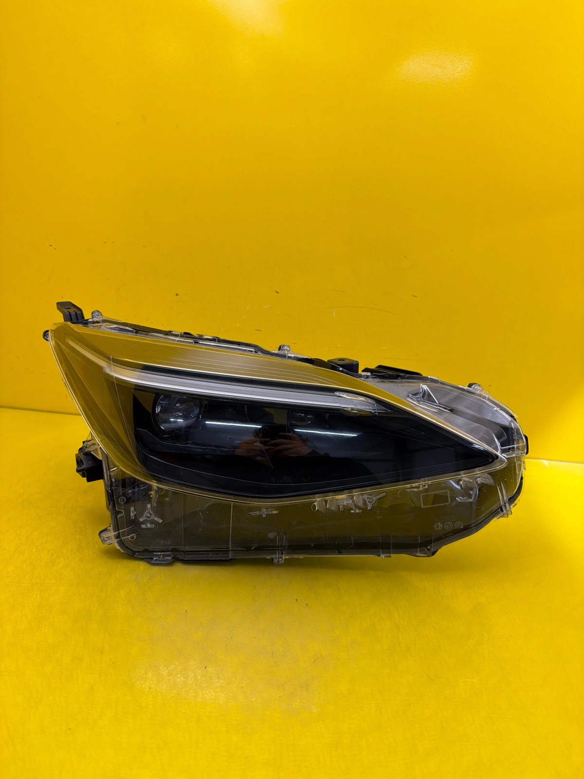 Reflektor Lampa Prawa Przednia Toyota Yaris Cross 0D-312 Led Autolamps Reflektor Lampa Prawa Przednia Toyota Yaris Cross 0D-312 Led