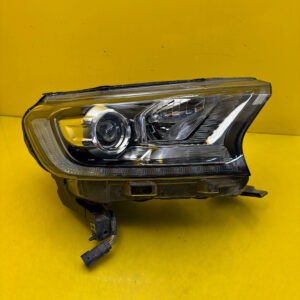 Reflektor Lampa Prawa Przednia Ford Ranger Raptor Xenon Autolamps Reflektor Lampa Prawa Przednia Ford Ranger Raptor Xenon
