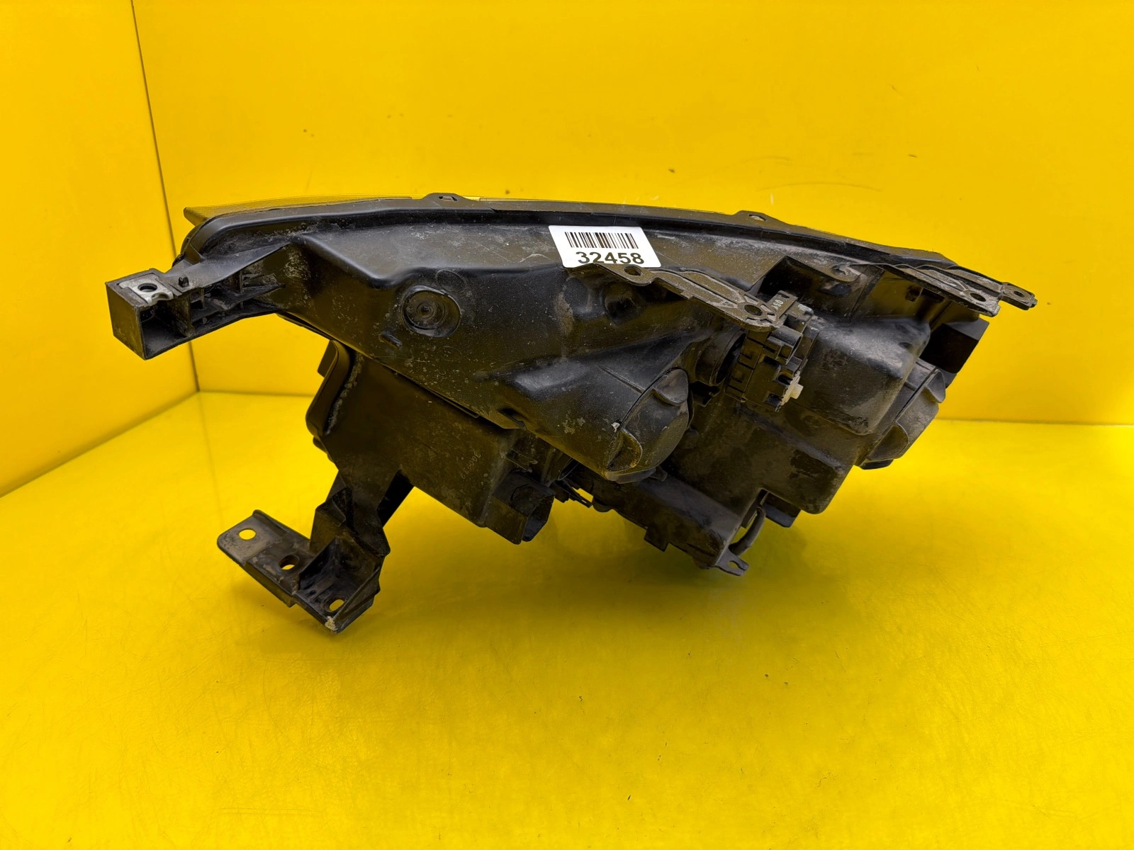 Reflektor Lampa Prawa Przednia Ford Ranger Raptor Xenon Autolamps 3 Reflektor Lampa Prawa Przednia Ford Ranger Raptor Xenon