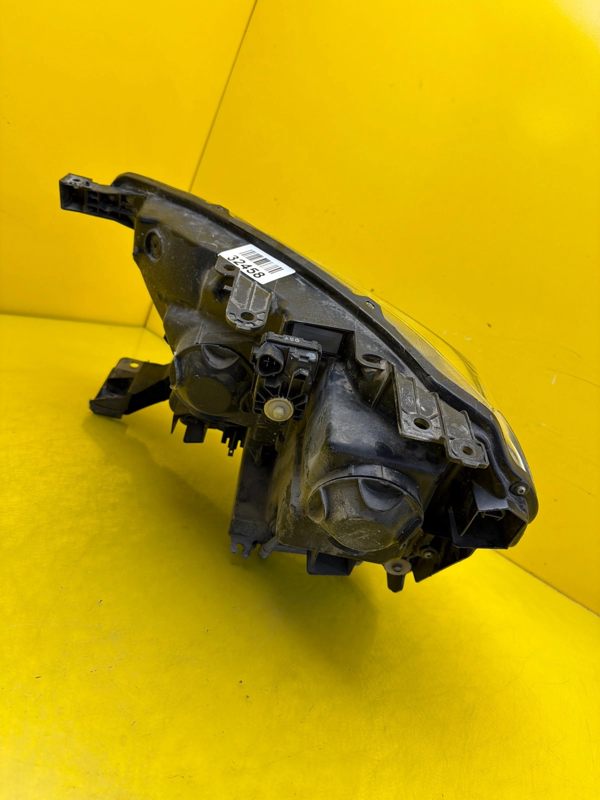 Reflektor Lampa Prawa Przednia Ford Ranger Raptor Xenon Autolamps 4 Reflektor Lampa Prawa Przednia Ford Ranger Raptor Xenon